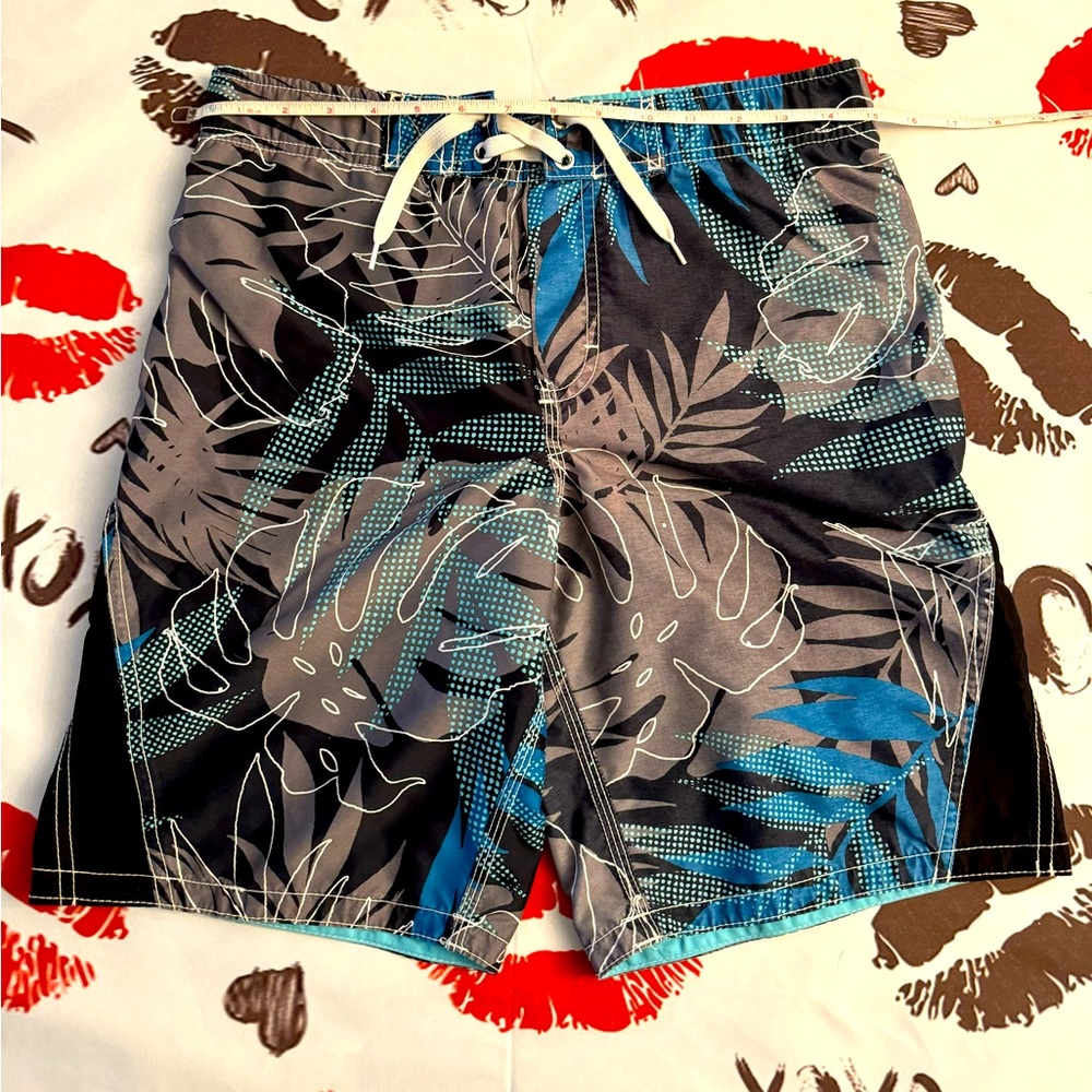 Swim trunks medium 8/10
